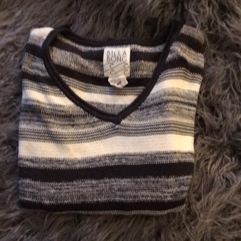 BILLABONG sweater size M